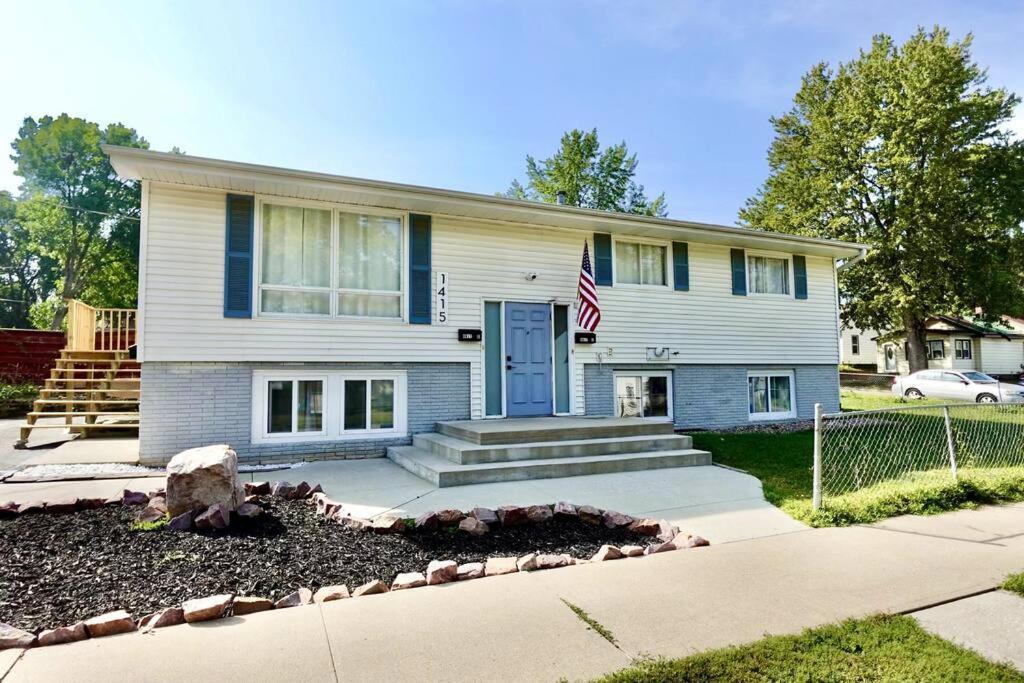 Nallo Stays Home Away From Home! Sioux Falls Exterior foto